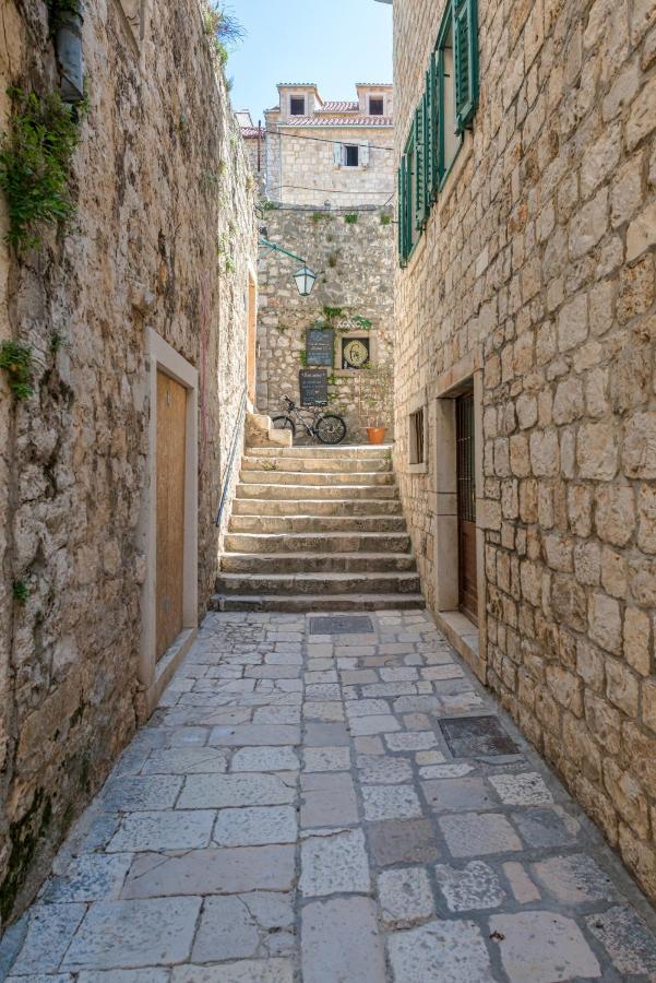Apartments Villa Tudor 1 Hvar Town Eksteriør bilde