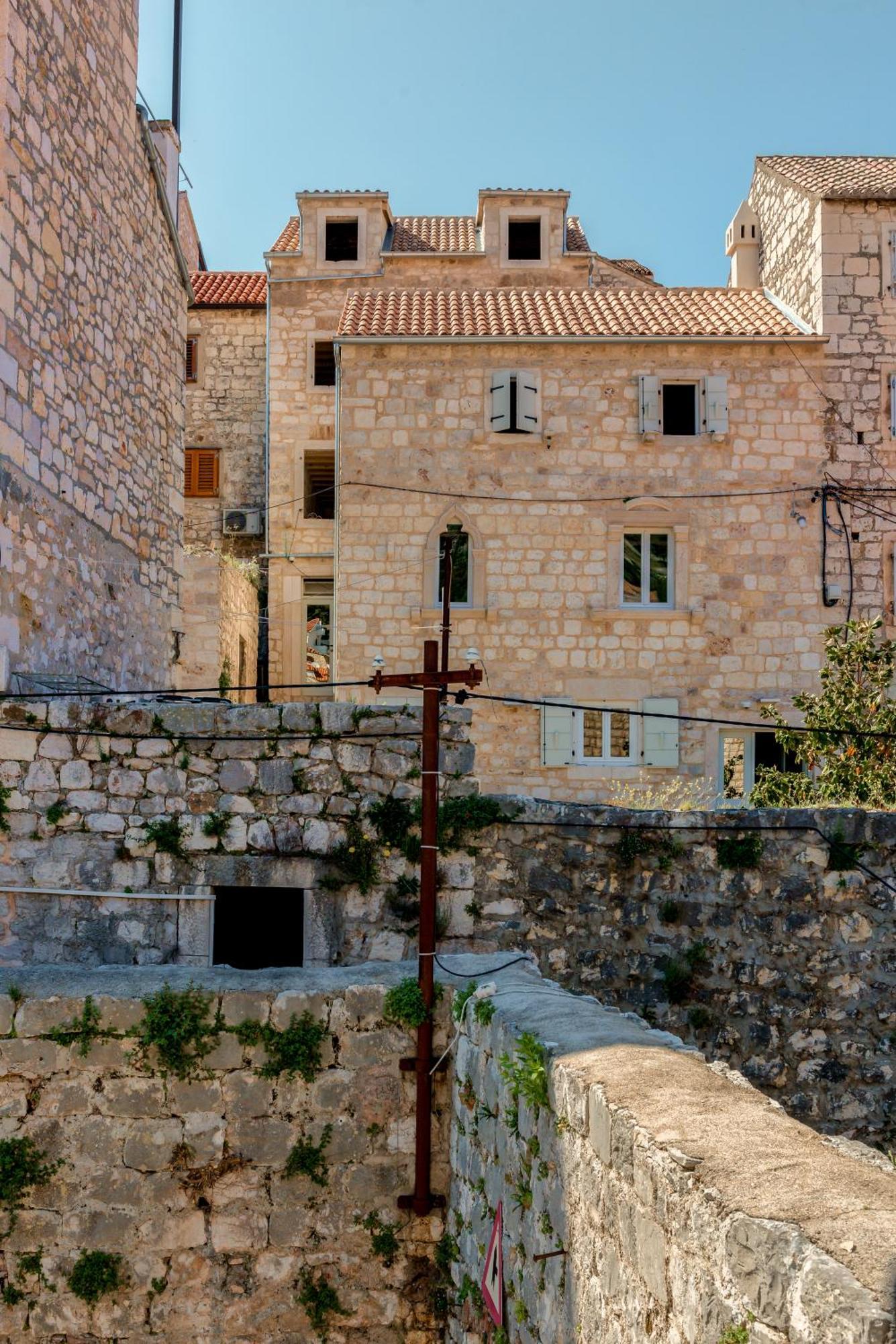 Apartments Villa Tudor 1 Hvar Town Eksteriør bilde